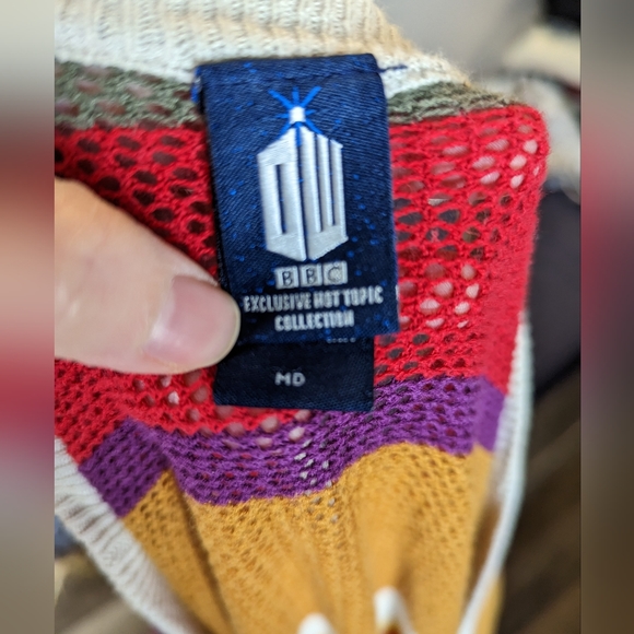 BBC Dr. Who Exclusive Fourth Doctor Cardigan Size M - Picture 3 of 4